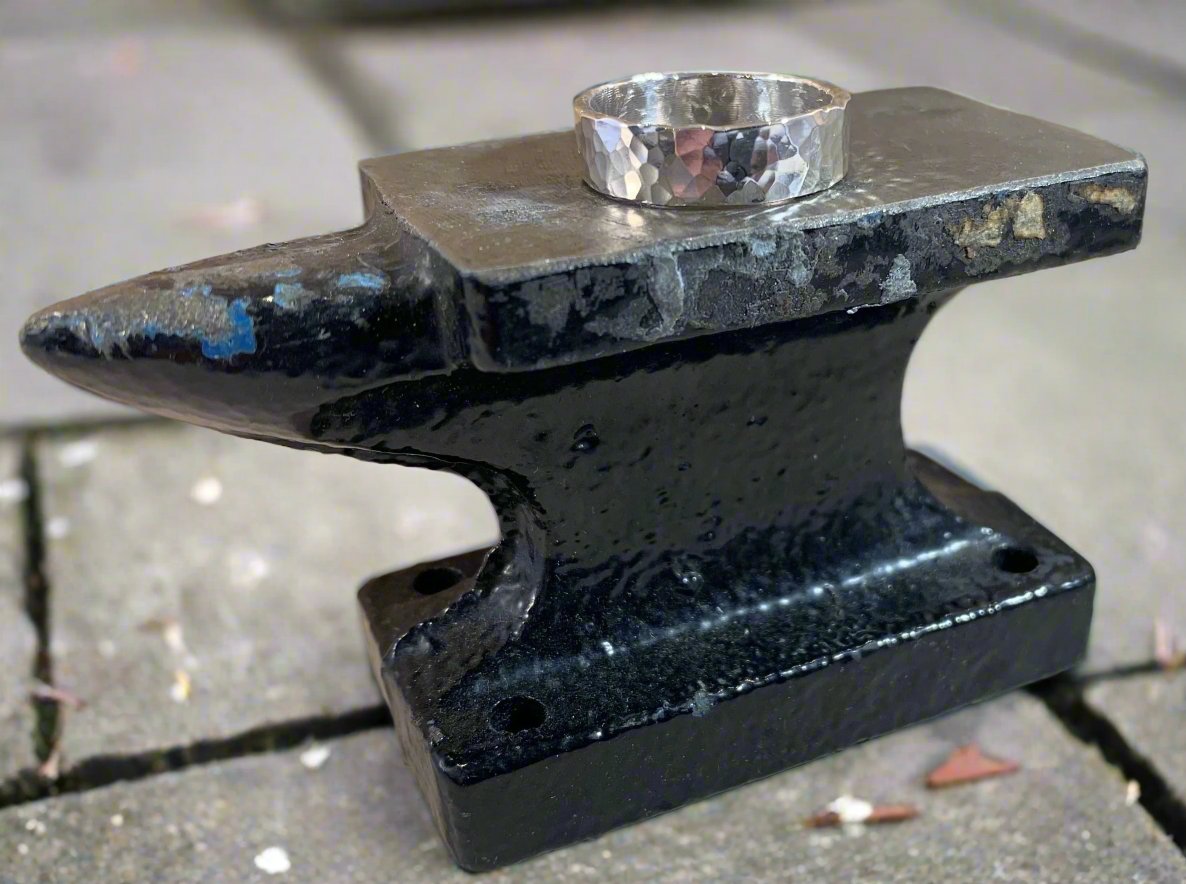 Stippled ring on an anvil