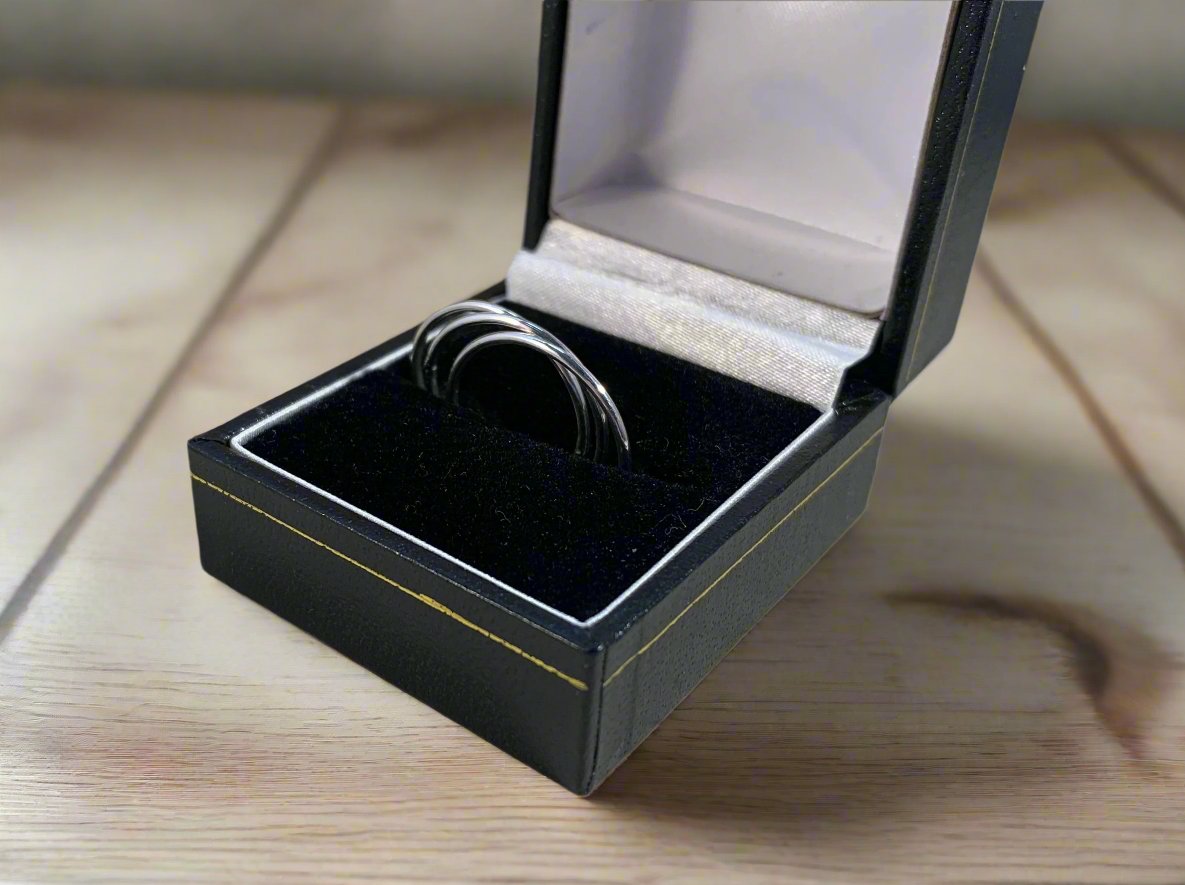 Stacking rings in a box, left angle 